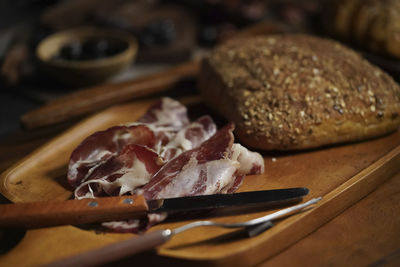 Close-up of bread on cutting board