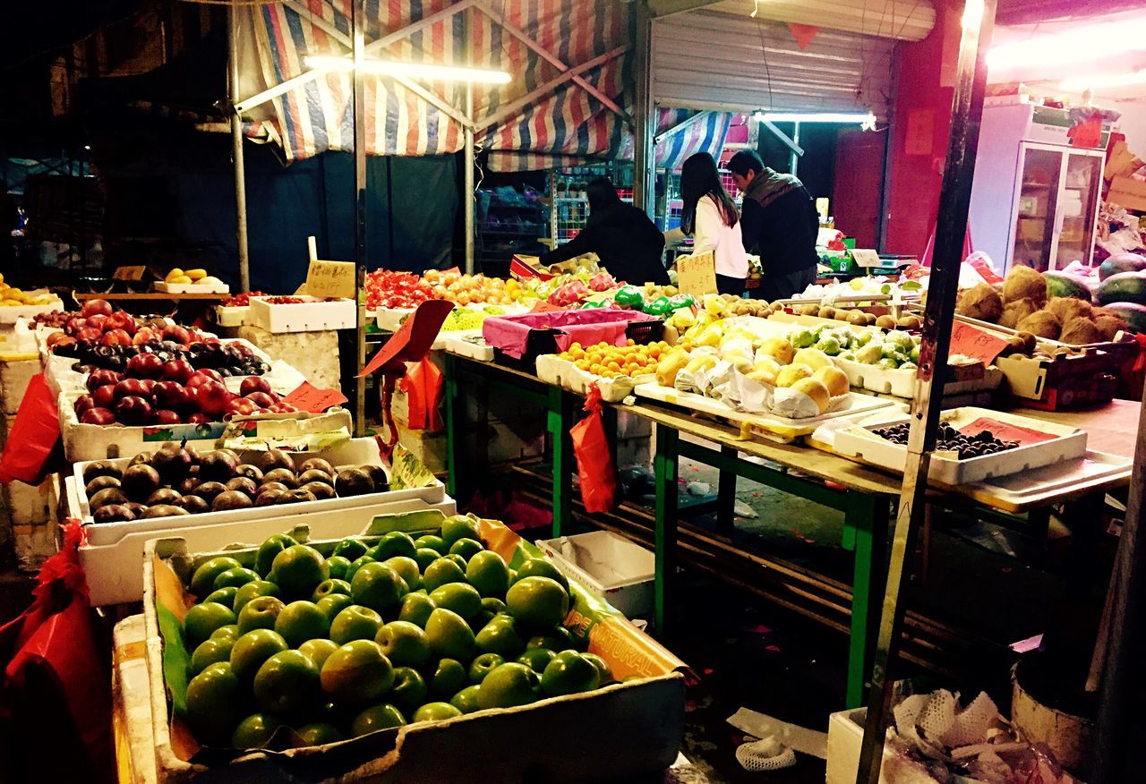 food and drink, food, for sale, freshness, retail, market stall, healthy eating, market, variation, choice, abundance, large group of objects, display, fruit, sale, indoors, store, vegetable, arrangement, small business