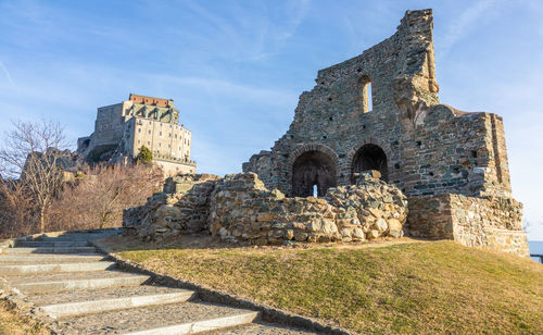 Old ruins against sky