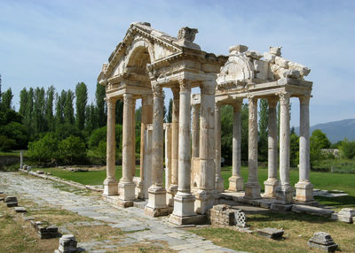 Ruins of aphrodisias monumental gate, tetrapylon