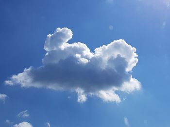 Low angle view of white clouds in sky