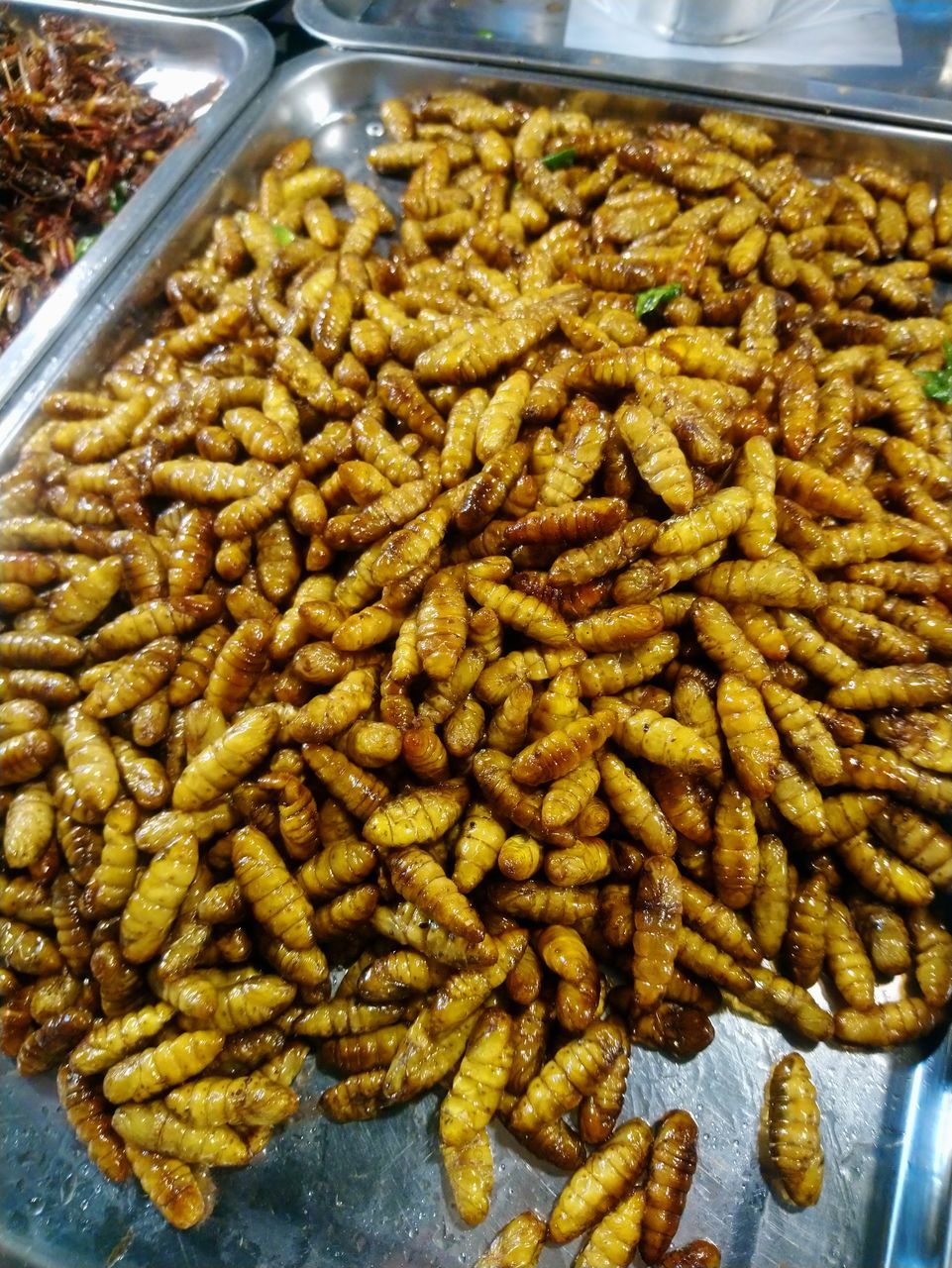 HIGH ANGLE VIEW OF FOOD IN A CONTAINER