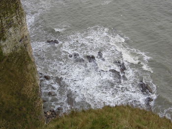 Waves splashing in water