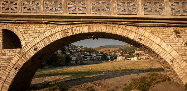 Arch bridge in city