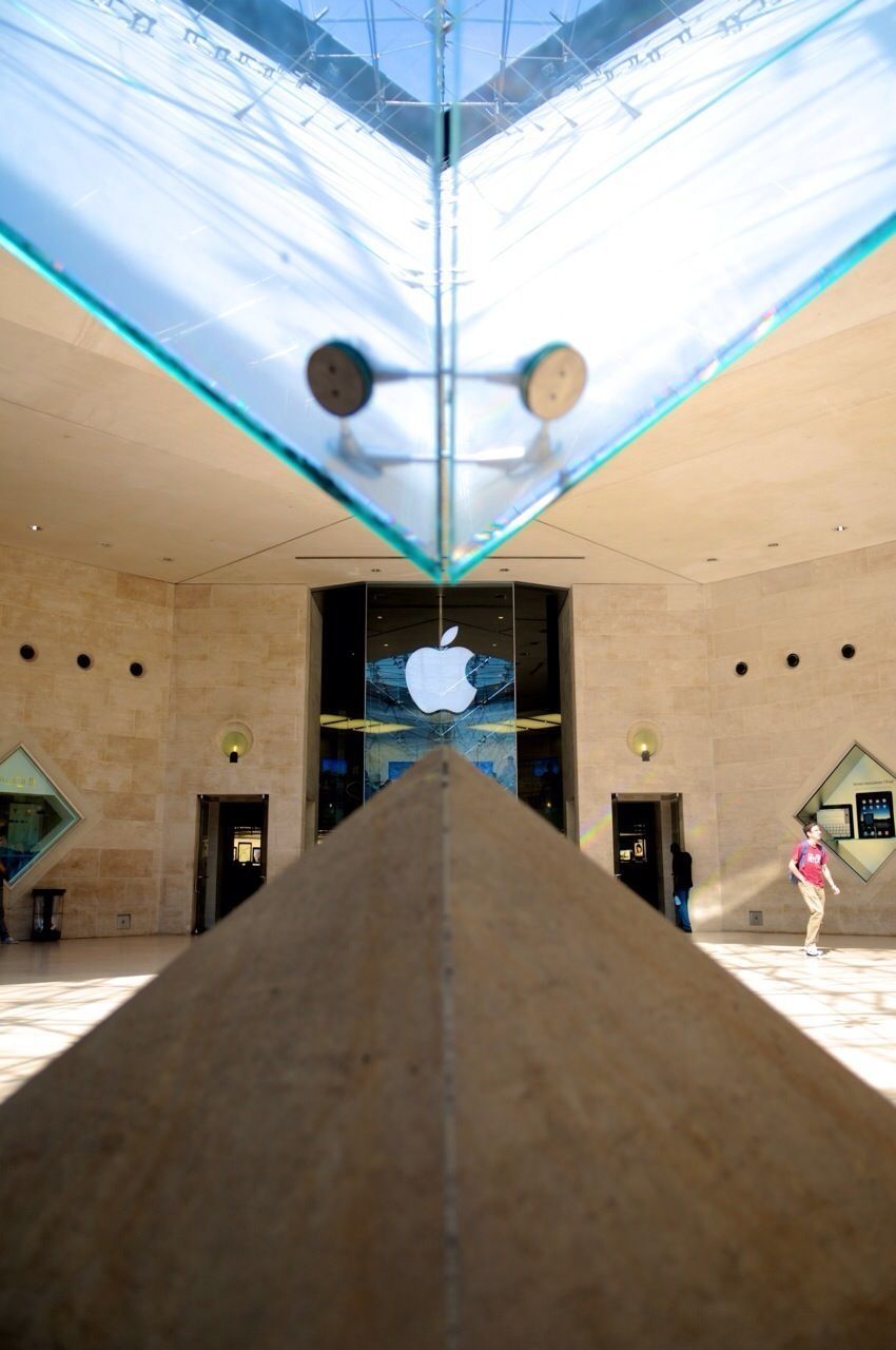 #paris #louvre #applestore