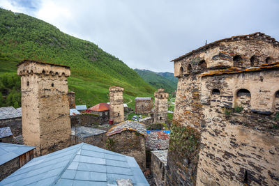 Old ruin building against sky