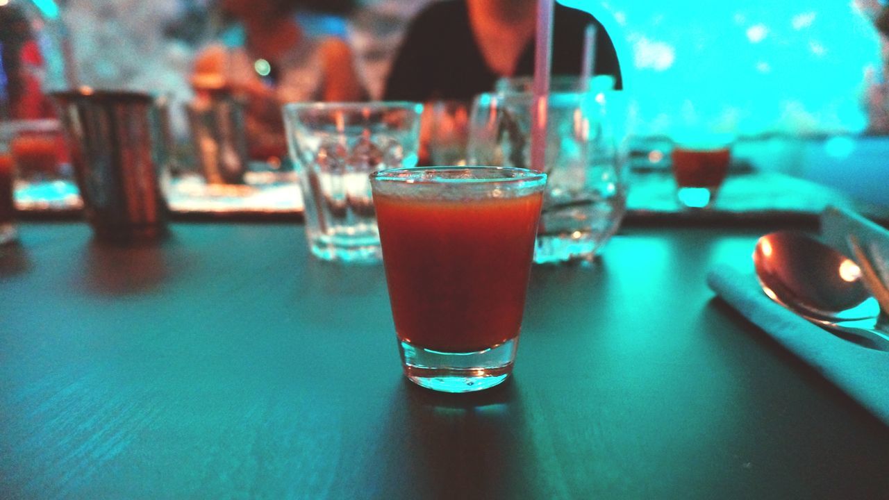 drink, food and drink, refreshment, table, indoors, drinking glass, freshness, close-up, still life, alcohol, focus on foreground, drinking straw, glass - material, beverage, cocktail, glass, restaurant, no people, selective focus, serving size