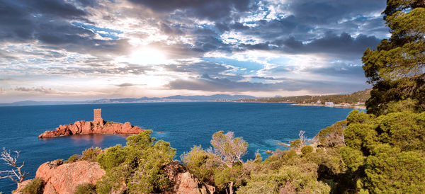 Scenic view of sea against sky