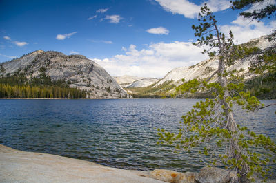 Scenic view of lake and mountains against sky at yosemite national park