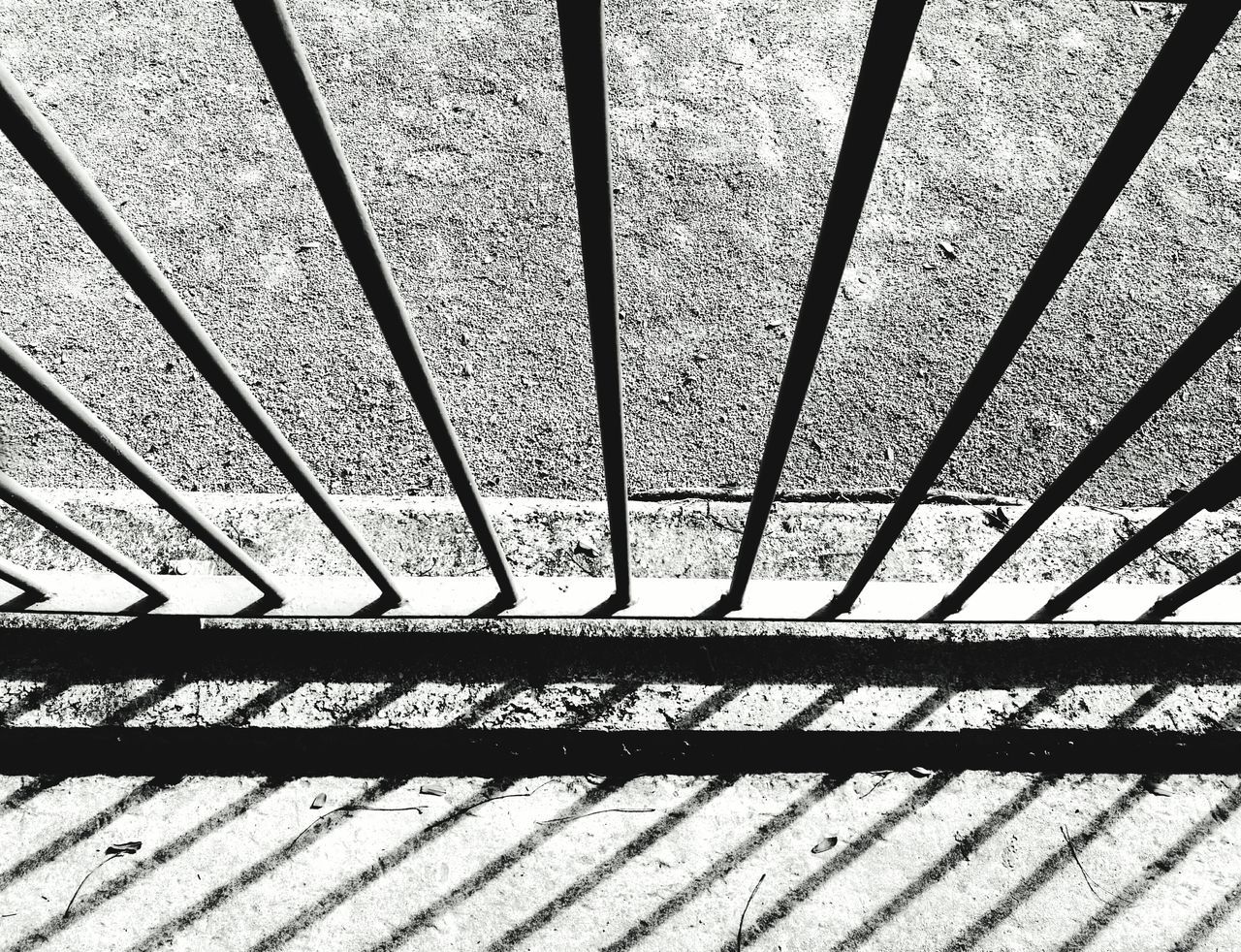 LOW ANGLE VIEW OF SPIRAL STAIRCASE