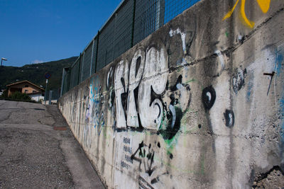 Graffiti on wall