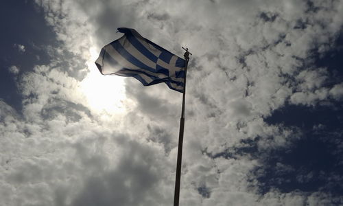 Low angle view of cloudy sky