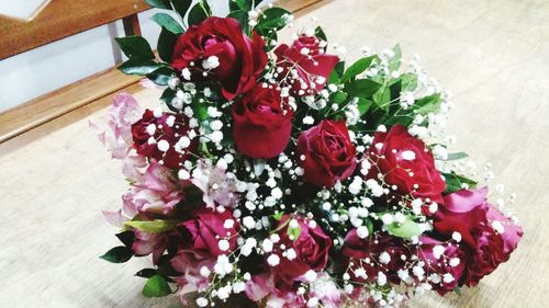 Close-up of red flowers