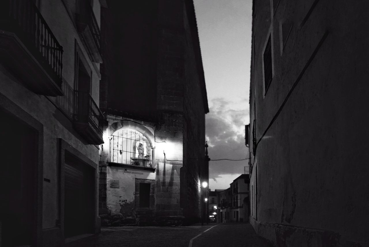 architecture, built structure, building exterior, outdoors, no people, the way forward, night, city, sky