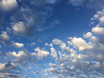 Low angle view of cloudy sky