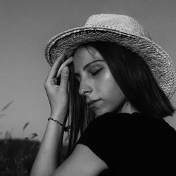 Portrait of woman wearing hat