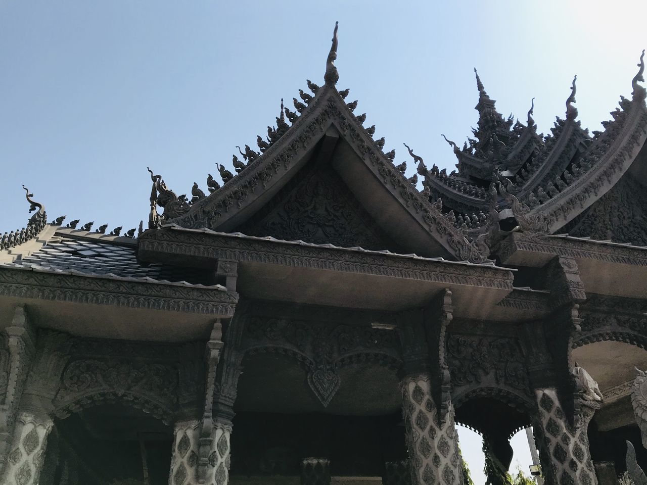 LOW ANGLE VIEW OF TEMPLE AGAINST SKY