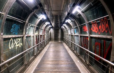 Illuminated corridor