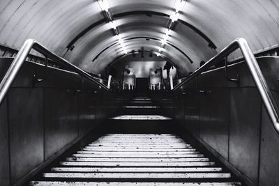 Illuminated tunnel