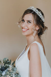 Portrait of smiling young woman