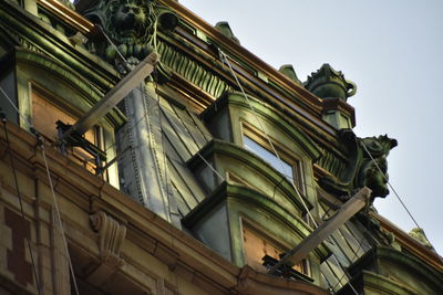 Low angle view of statue against clear sky