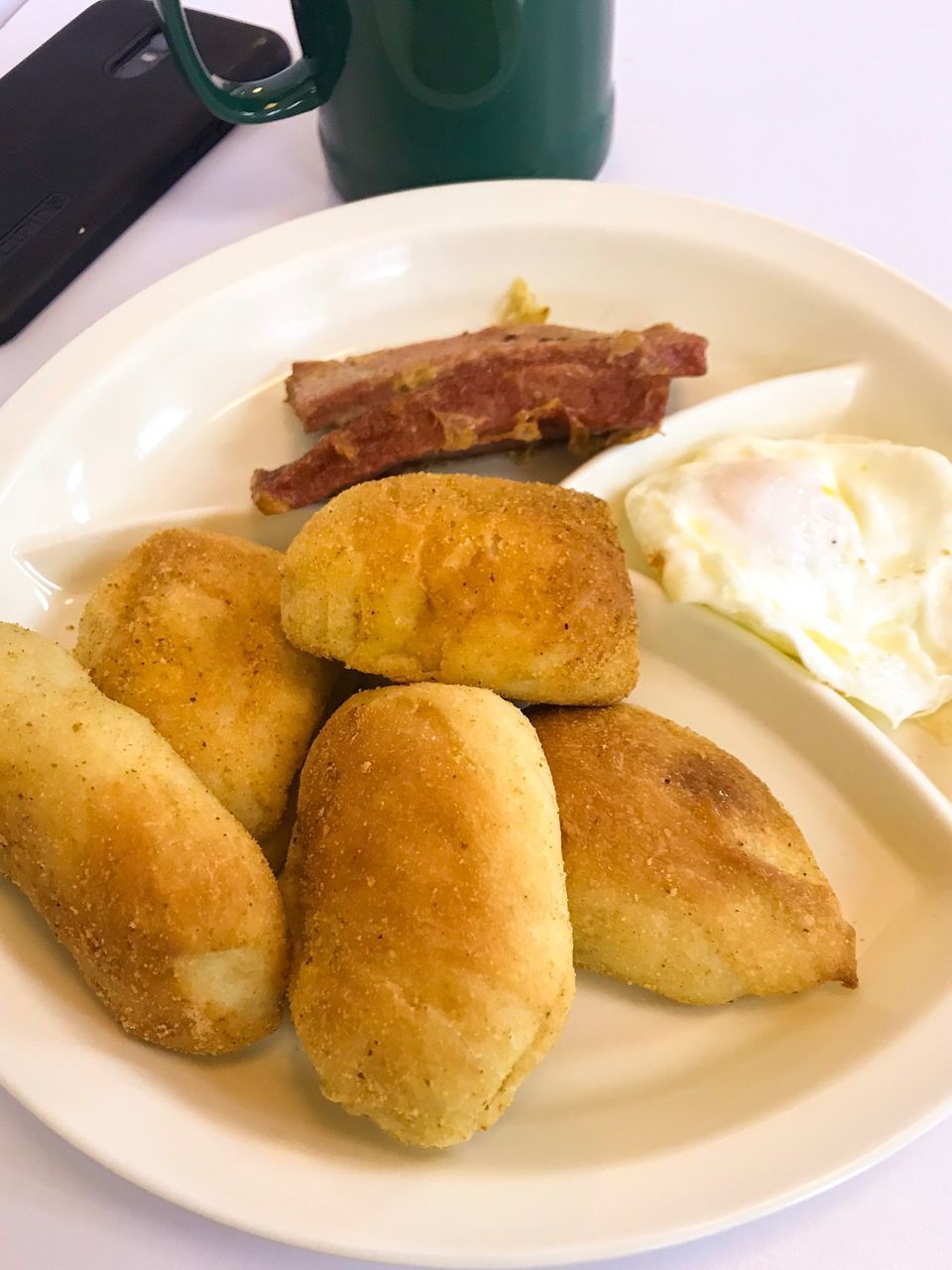 CLOSE-UP OF SERVED FOOD ON TABLE