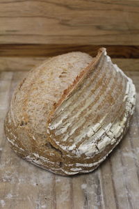 Close-up of bread on cutting board