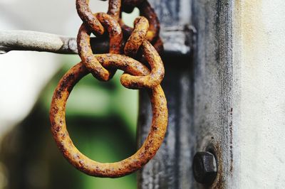 Close-up of rusty chain