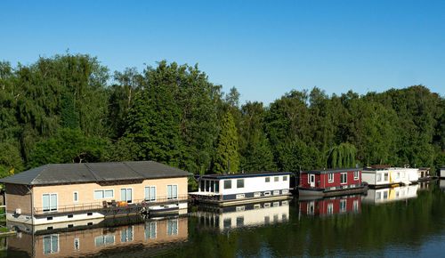 A train of waterhouses