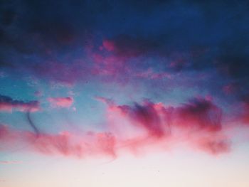 Low angle view of cloudy sky