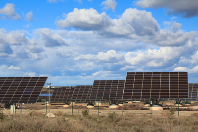 Power plant with photovoltaic panels, for solar energy production