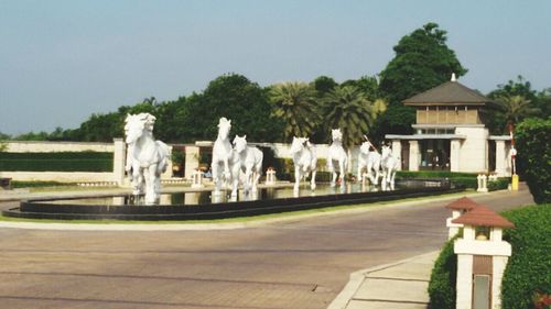 Statue of a fountain