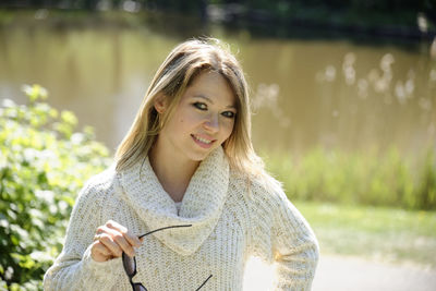 Portrait of a smiling young woman