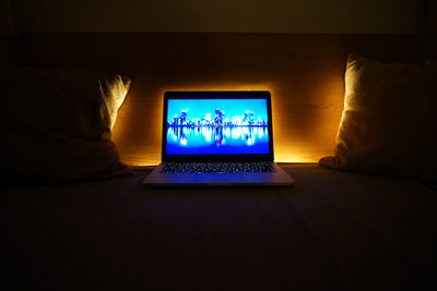 Light painting on wall at home