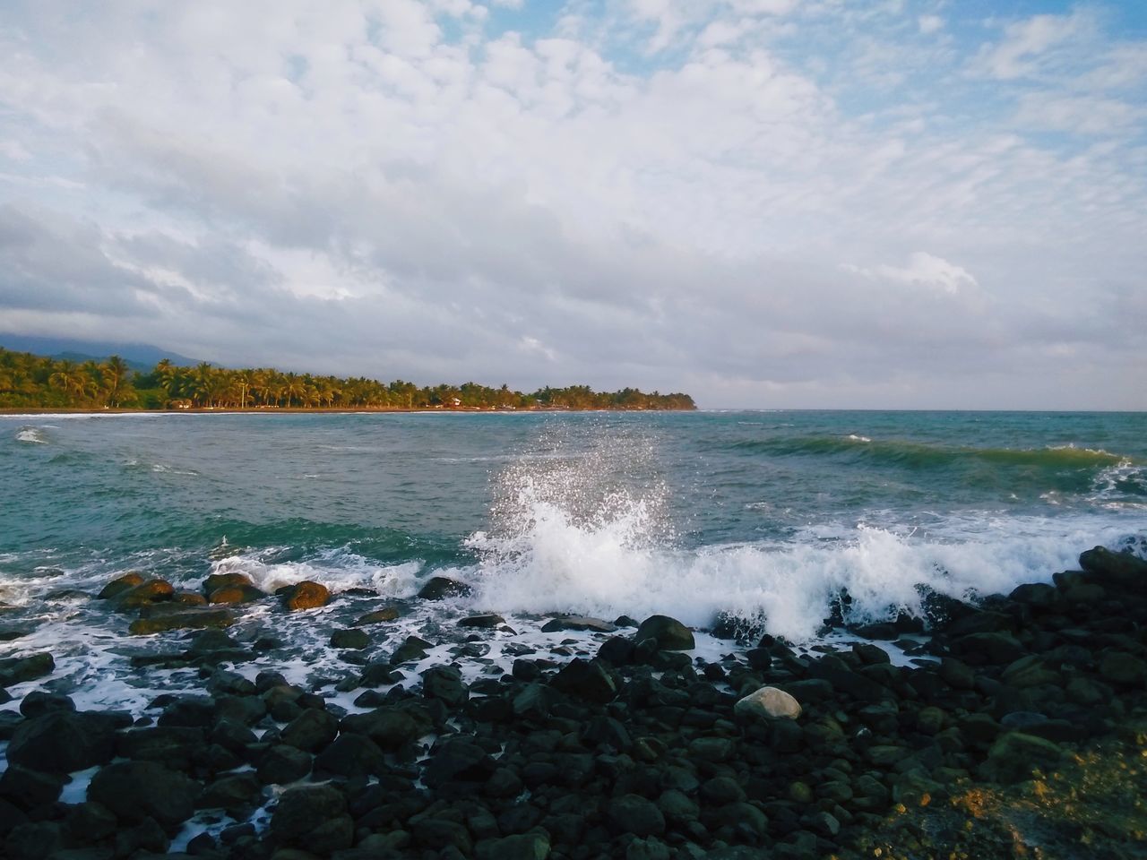 VIEW OF SEA AGAINST SKY