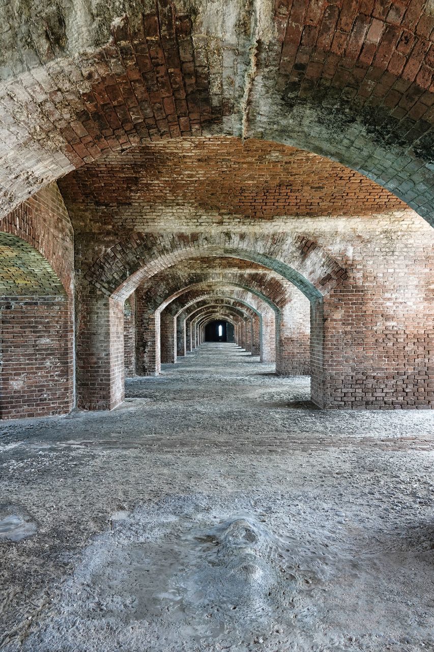 architecture, arch, built structure, ancient history, no people, the way forward, history, old, the past, ruins, day, wall, building, indoors, arcade, wall - building feature, corridor, tunnel, empty