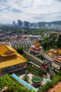 Kek lok si is one of the largest buddhist temples in southeast asia