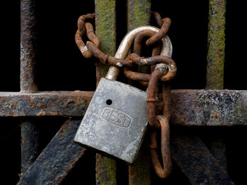 Close-up of rusty chain