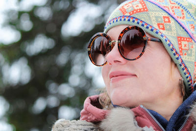 Portrait of woman wearing sunglasses