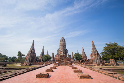 Temple of the ancient capital of the kingdon ir siam, ayutthaya 