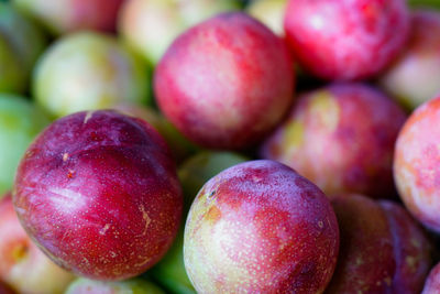 Full frame shot of apples