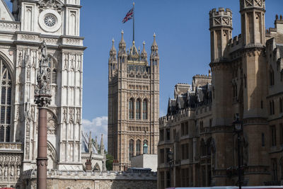 Low angle view of big ben against sky