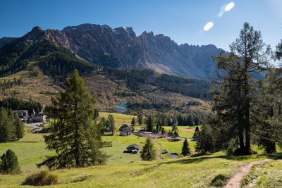 Scenic view of a valley against mountains