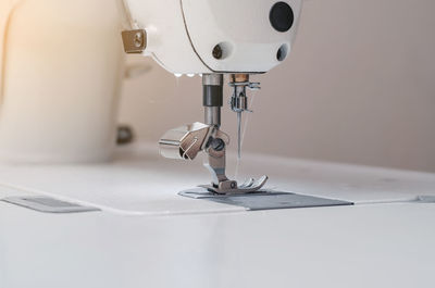 The working part of the sewing machine. tailoring
