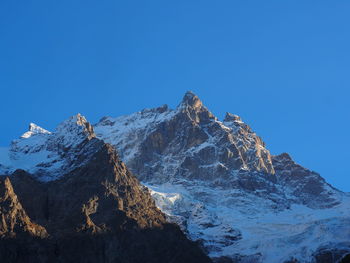 La meije, le grand pic et les arêtes.