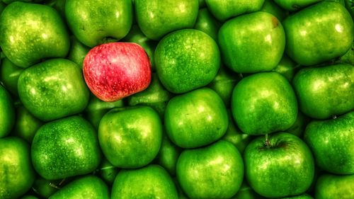 Full frame shot of apples