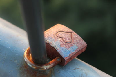 Close-up of rusty padlock