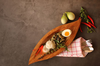 High angle view of chopped vegetables on cutting board