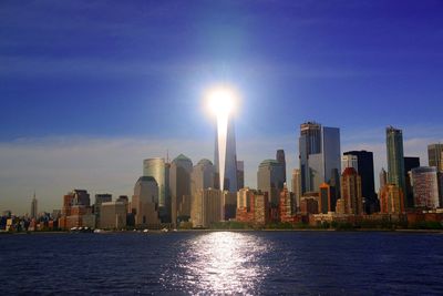 Sunlight glinting off the one world trade center, new york city