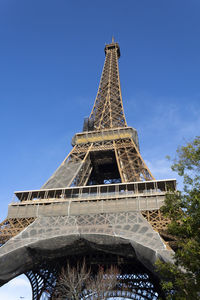 Low angle view of eiffel tower against clear sky